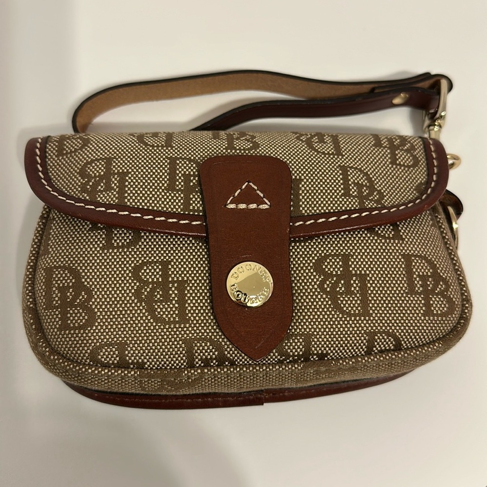 Dooney & Bourke Flap Wristlet New Without Tags